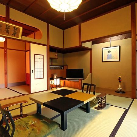 Готель Senzairou Yoro  Екстер'єр фото
